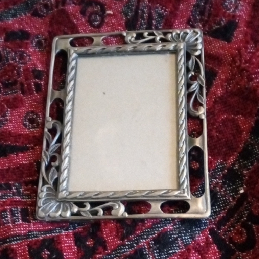 Elegant Silver Photo Frame